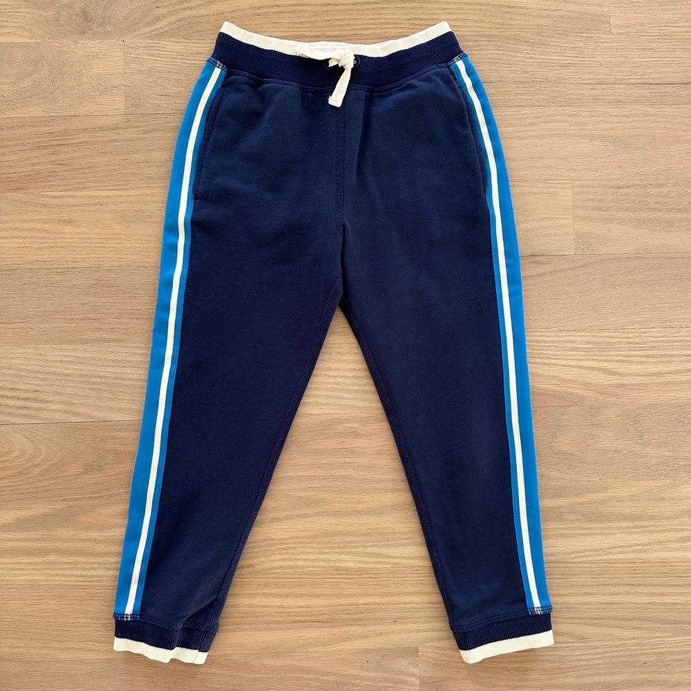 Hanna Andersson Navy Joggers with Blue Stripes Size 6-7